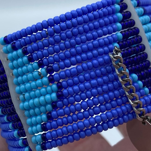 Artisan Handcrafted Blue Seed Bead Silver Tone Dangle Southwestern Wire Bracelet - Picture 11 of 11